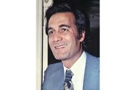 الفنان الراحل محمود ياسين