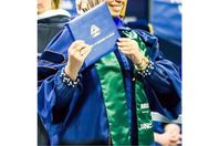 سعودية تحصد جائزتي تميز