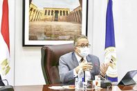 وزير السياحة والاثار