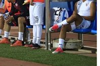 f9fd4af3-04b8-4bf5-ba8a-85897aad1220