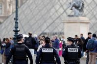 68fdf087423604643a571715