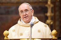 بابا الفاتيكان يطلق نداءً لحماية سكان حلب