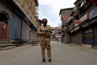 حظر التجوال في كشمير بالهند