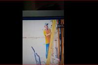 لحظة سرقة مسن لمحل أدوات منزلية