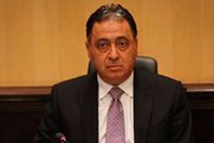 أحمد عماد الدين وزير الصحة