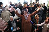 حالة من الفرحة عقب حكم ادانة الجنرال الصربى السابق
