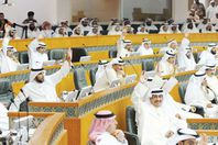 حبس نواب كويتيين