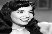 20 صورة في حياة الراحلة "شادية"