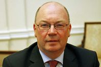 أليستر بيرت