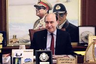 الفريق مهاب مميش رئيس هيئة قناة السويس ، والمنطقة الاقتصادية