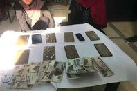 المتهمين بحيازتهم المضبوطات