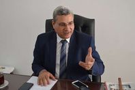 الدكتور أحمد زارع