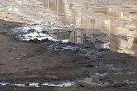 غرق شوارع القرية بمياه المصرف الرئيسى