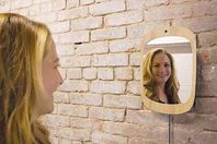 مرآة تجبرك على الابتسام والتفاؤل