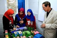 الكنيسي خلال زيارة رسالة