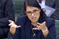 وزيرة التنمية الدولية البريطانية