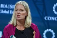 وزيرة البيئة الكندية كاثرين ماكينا