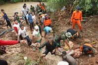 انهيار أرضي في إندونيسيا - أرشيفية