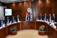 الملا فى الورشة