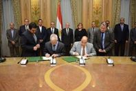 العصار يشهد توقيع البروتوكول