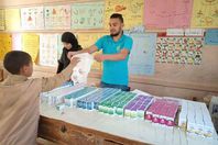 "أولادنا في عنينا"