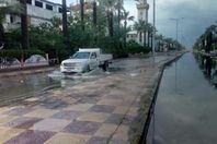 مياه الأمطار تغرق شوارع رأس البر