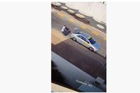 خادمة تقوم بسرقة المنزل