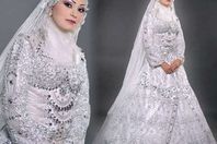 فستان زفاف أبيض