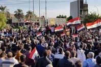 متظاهرون عراقيون يغلقون ميناء هام بالبصرة

