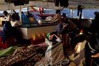 سفينة مهاجرين

