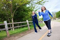 رياضة المشي