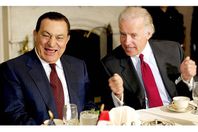 بايدن ومبارك