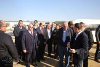 مميش ومحلب يستكملان زيارة مشروعات الهيئة الإقتصادية 