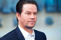 الممثل  مارك والبيرج