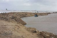 البحر المتوسط يتخطى حاجز كورنيش بورسعيد