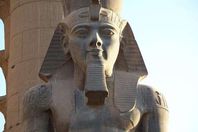 تمثال رمسيس الثانى