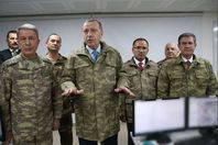 "أردوغان" في خطابه للعسكريين العاملين بمركز عمليات الجيش الثاني المسؤول عن إدارة عملية "غصن الزيتون"