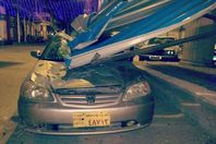 السيارة المهشمة