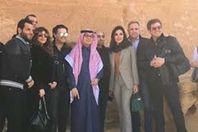 فنان شهير يصف مدافن"ثمود" بقبور الصالحين