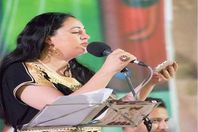 شاعرة تونسية