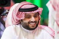 آل الشيخ: عالم الإبل وجهتي لكسر الاحتكار