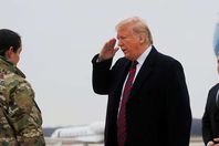 «ترامب» يستقبل نعوش أربعة جنود قتلوا في سوريا