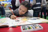 اطفال معرض كتاب