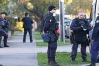 طرود تثير الرعب بـ 10 قنصليات