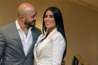 العسيلي وزوجته