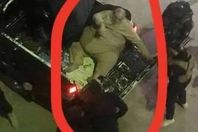 نقل مفتي داعش في سيارة نصف نقل لسمنته المفرطة