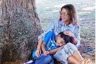 نهى نبيل وابنها الطفل