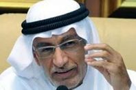 مستشار بن زايد ساخرا : صرخت إيران فولدت "نملة"