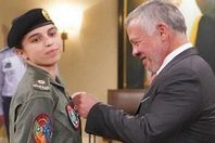 وسام من الملك عبد الله لابنته