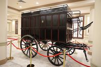 مركبة أثرية لنقل المواد البريدية